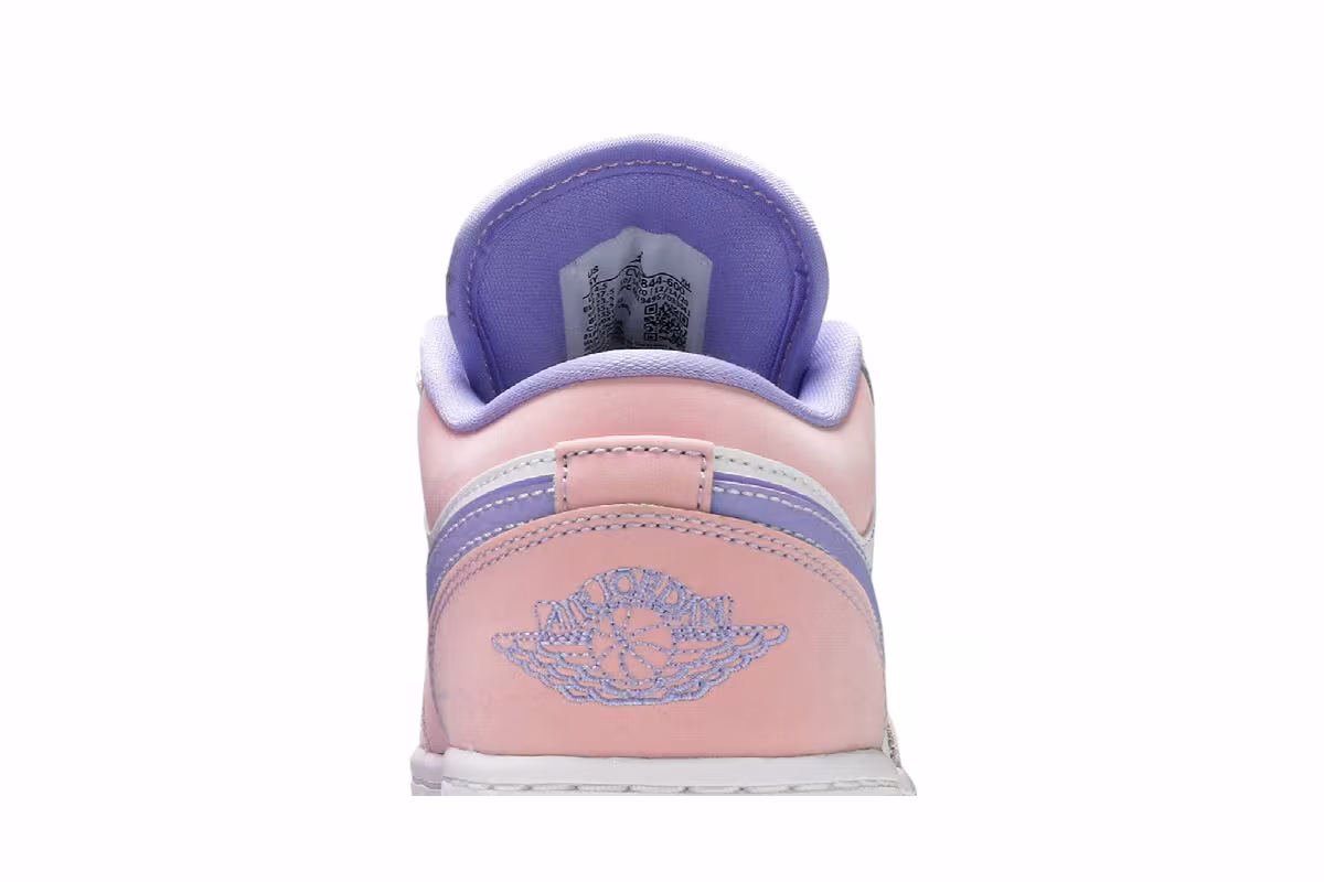 Air Jordan 1 Low SE GS Arctic Punch, view 8
