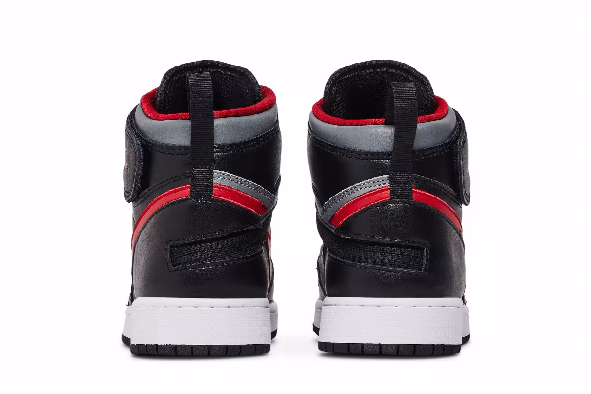 Air Jordan 1 High FlyEase GS Smoke Grey Gym Red, view 7