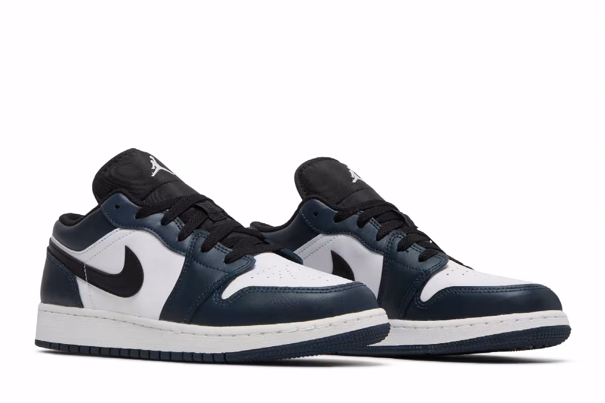 Air Jordan 1 Low GS Armory Navy, view 9