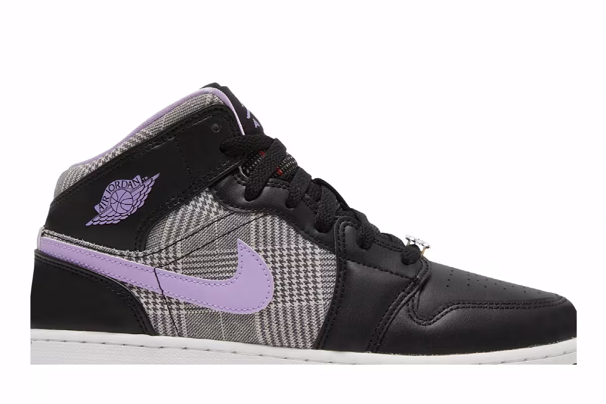 Air Jordan 1 Mid SE GS Houndstooth, view 3