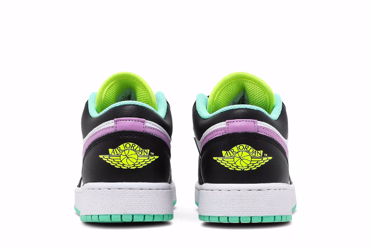 Air Jordan 1 Low GS White Violet Shock, view 7