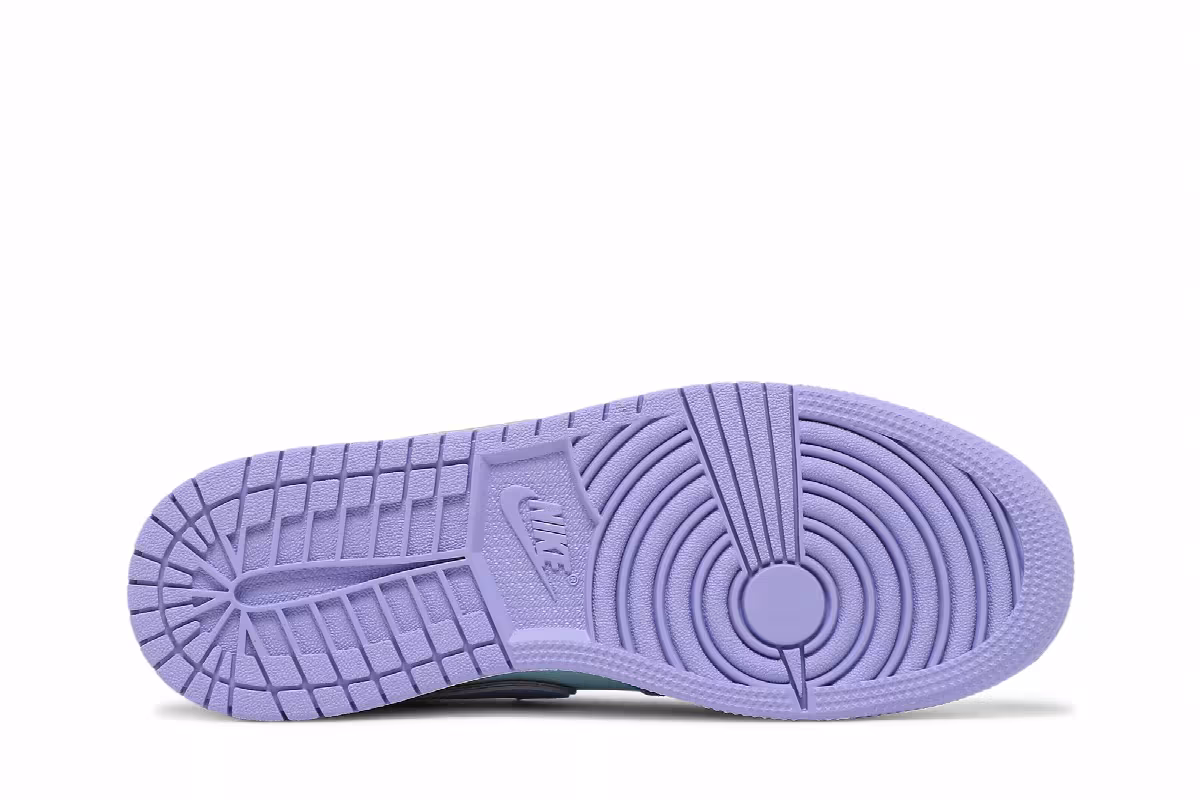 Air Jordan 1 Mid GS Purple Pulse, view 5