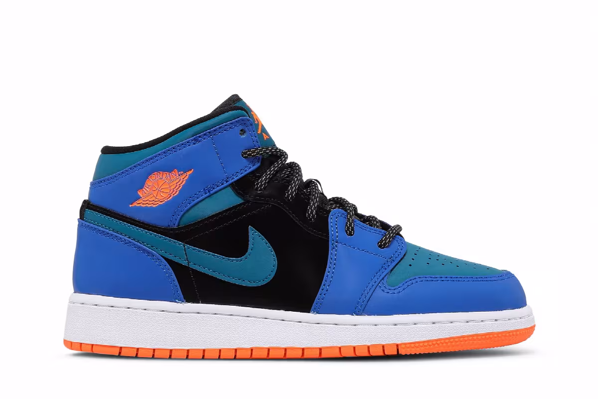 Air Jordan 1 Mid GS Racer Blue, view 2