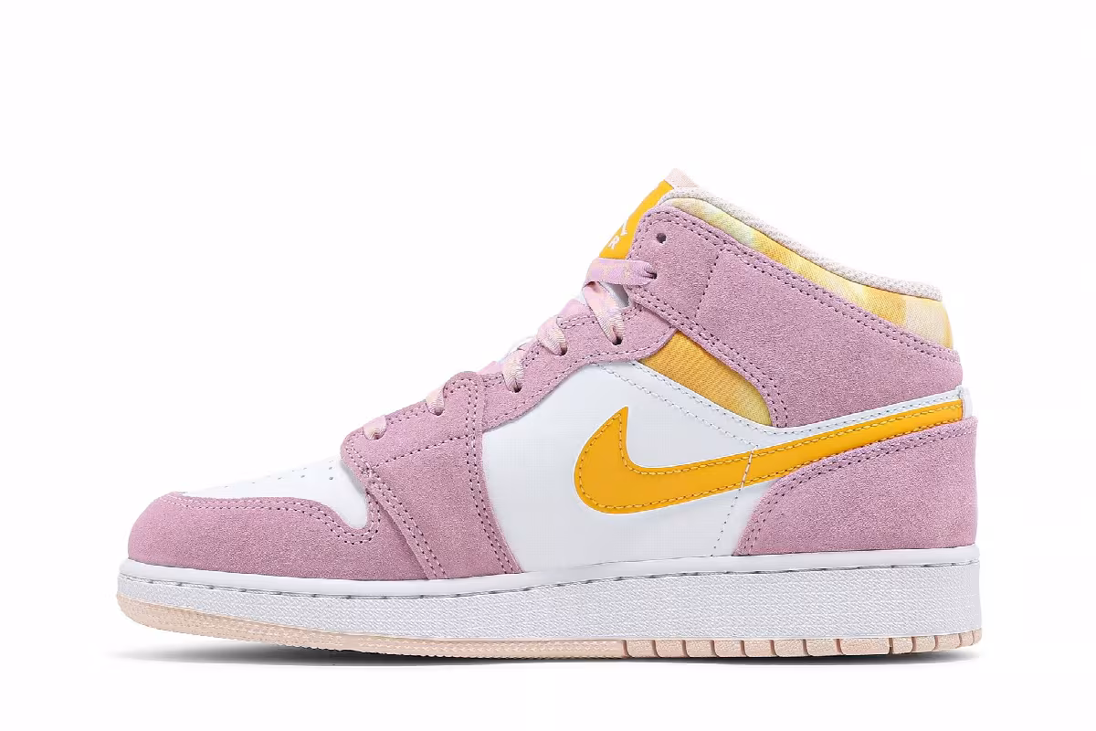 Air Jordan 1 Mid SE GS Arctic Pink, view 4