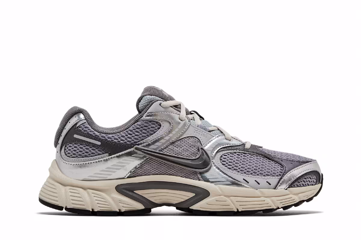 Nike V5 RNR Cement Grey, view 2