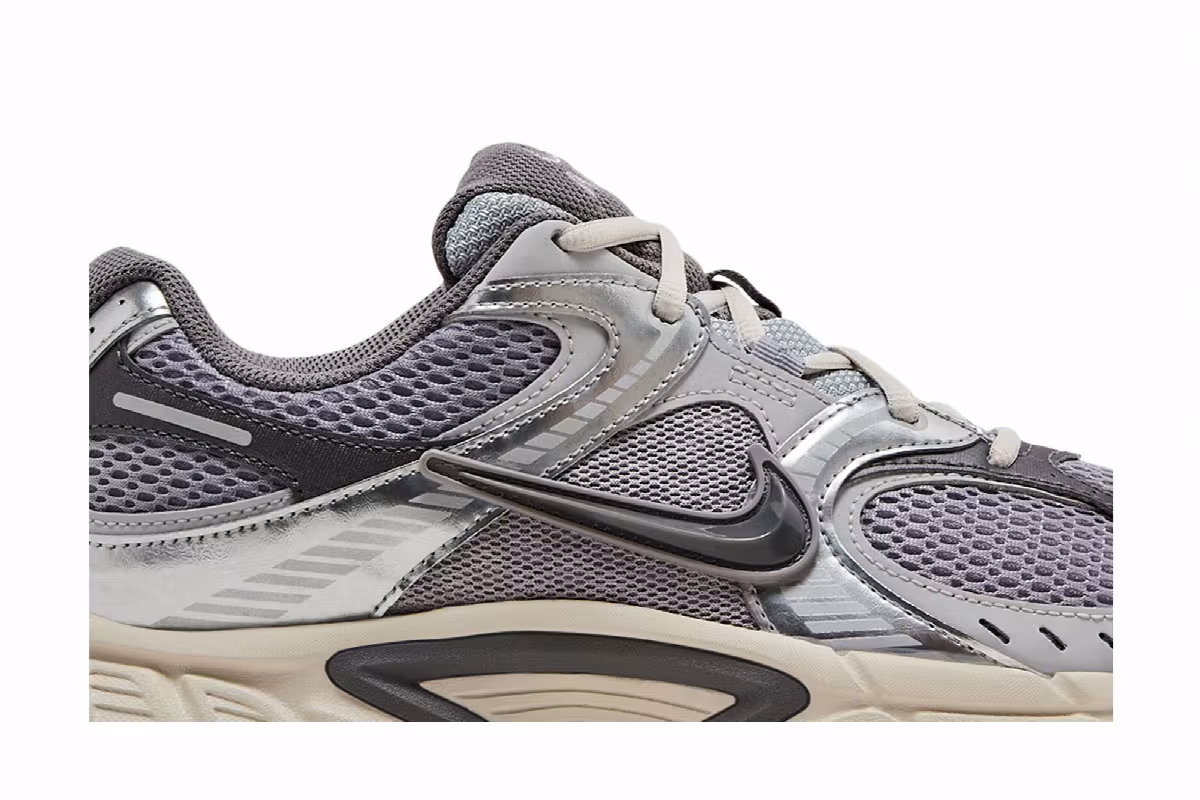 Nike V5 RNR Cement Grey, view 3