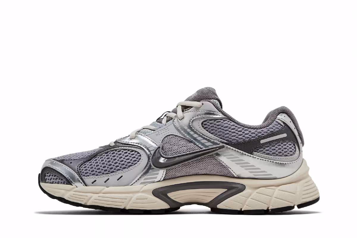 Nike V5 RNR Cement Grey, view 4