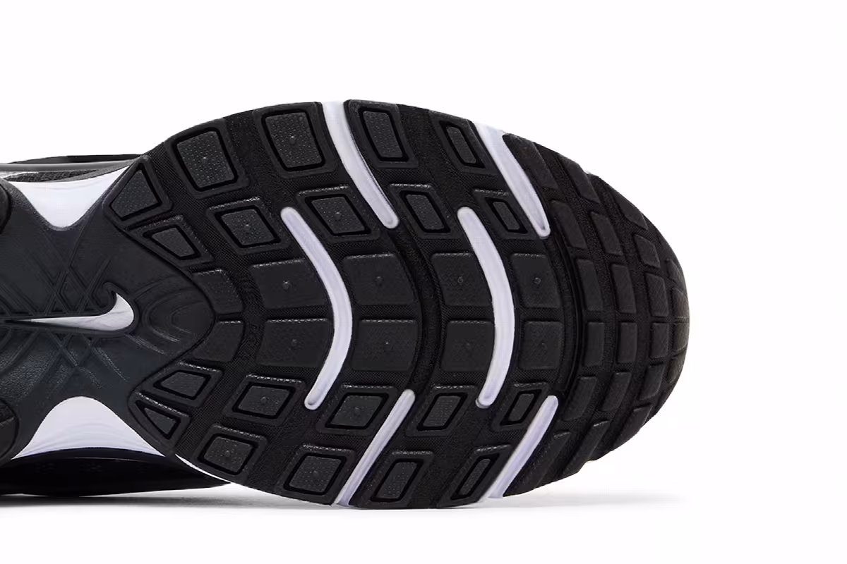 Nike V5 RNR Black Anthracite Smoke Grey, view 6