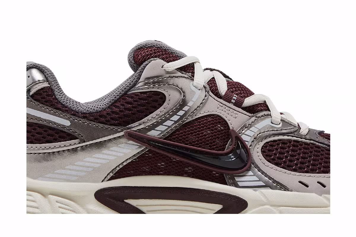 Women's Nike V5 RNR Burgundy Crush Light Orewood Brown, view 3