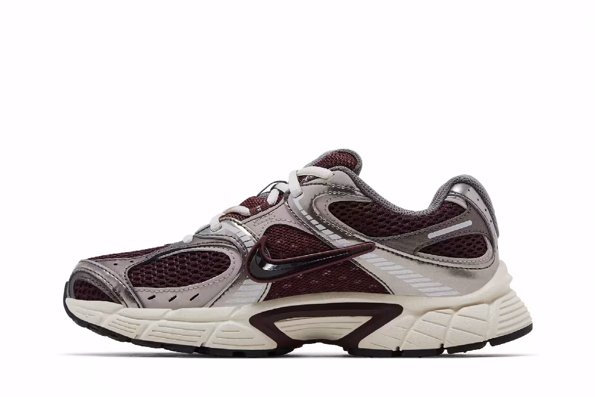 Women's Nike V5 RNR Burgundy Crush Light Orewood Brown, view 4
