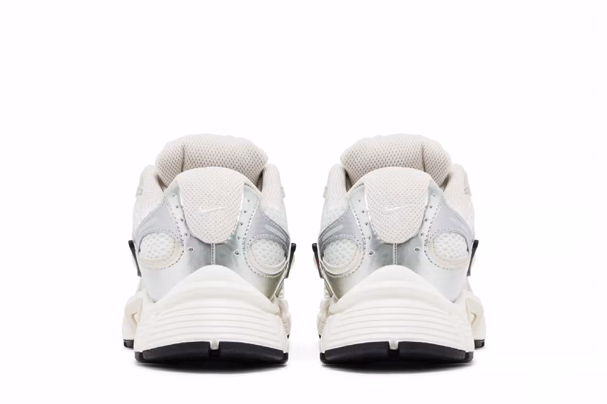 Nike Women's V5 RNR Summit White Light Orewood, view 7