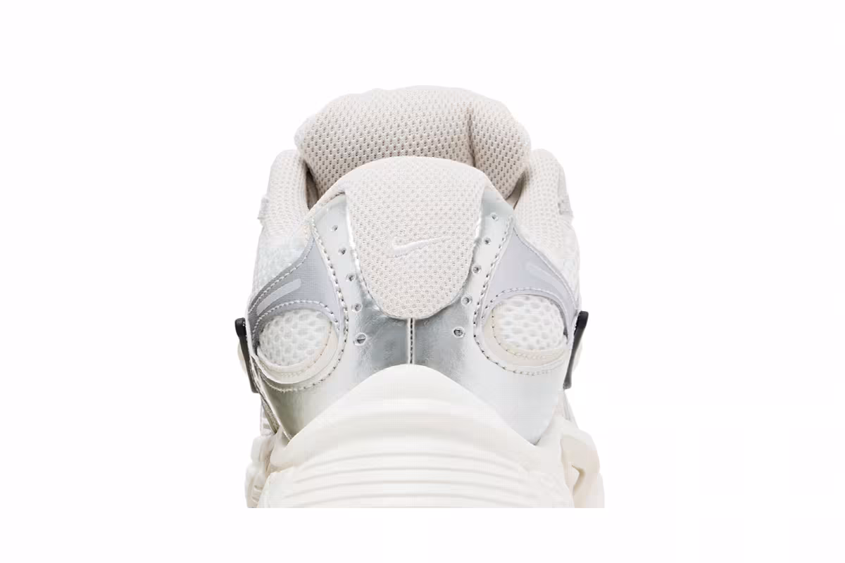 Nike Women's V5 RNR Summit White Light Orewood, view 8