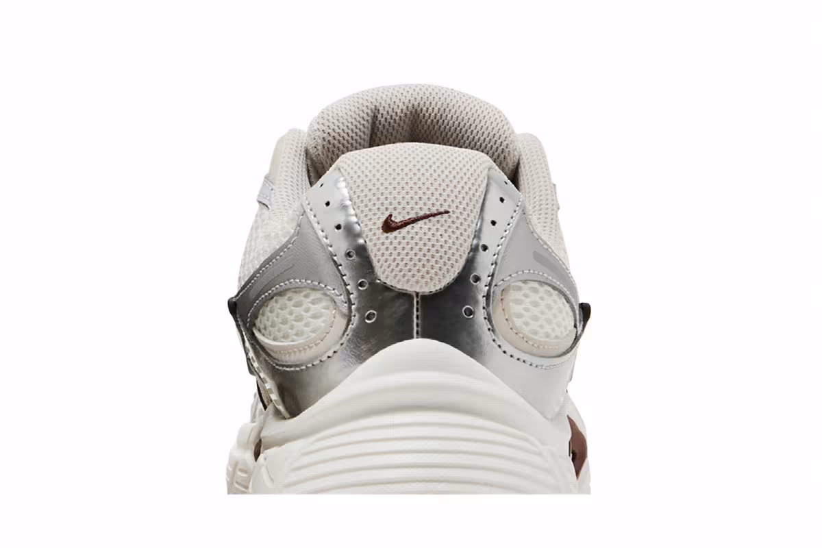 Nike Women's V5 RNR Sail Fauna Brown, view 8