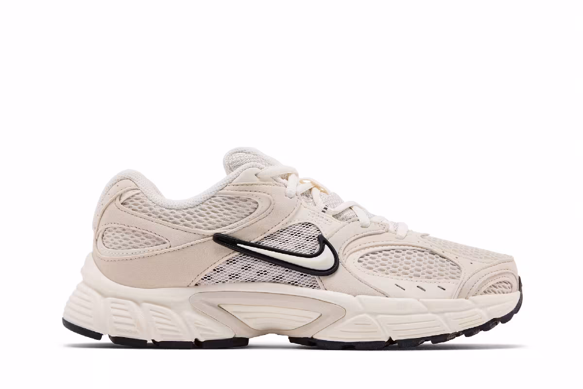 Nike Women's V5 RNR Light Orewood Brown, view 2