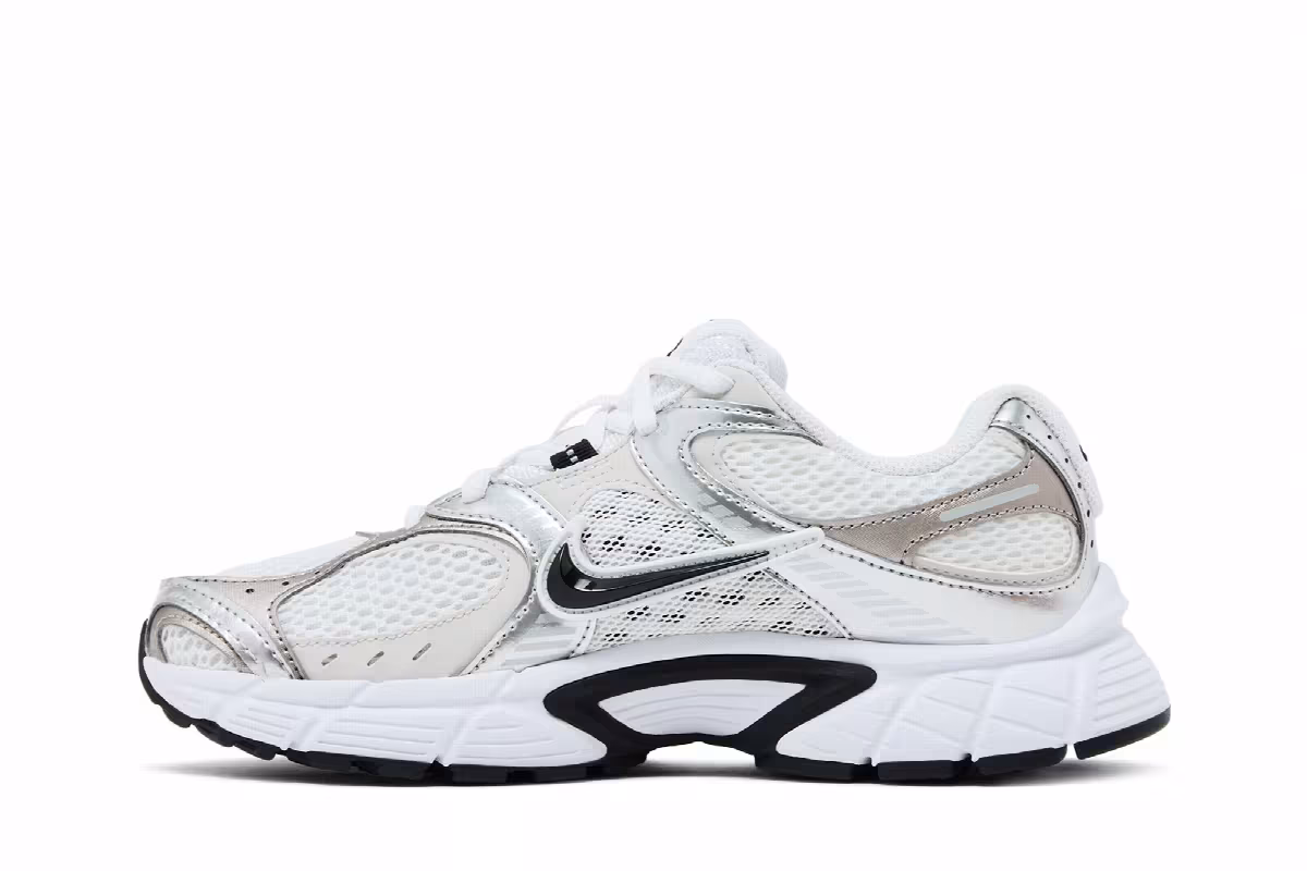 Nike Women's V5 RNR Vast Grey Black, view 4