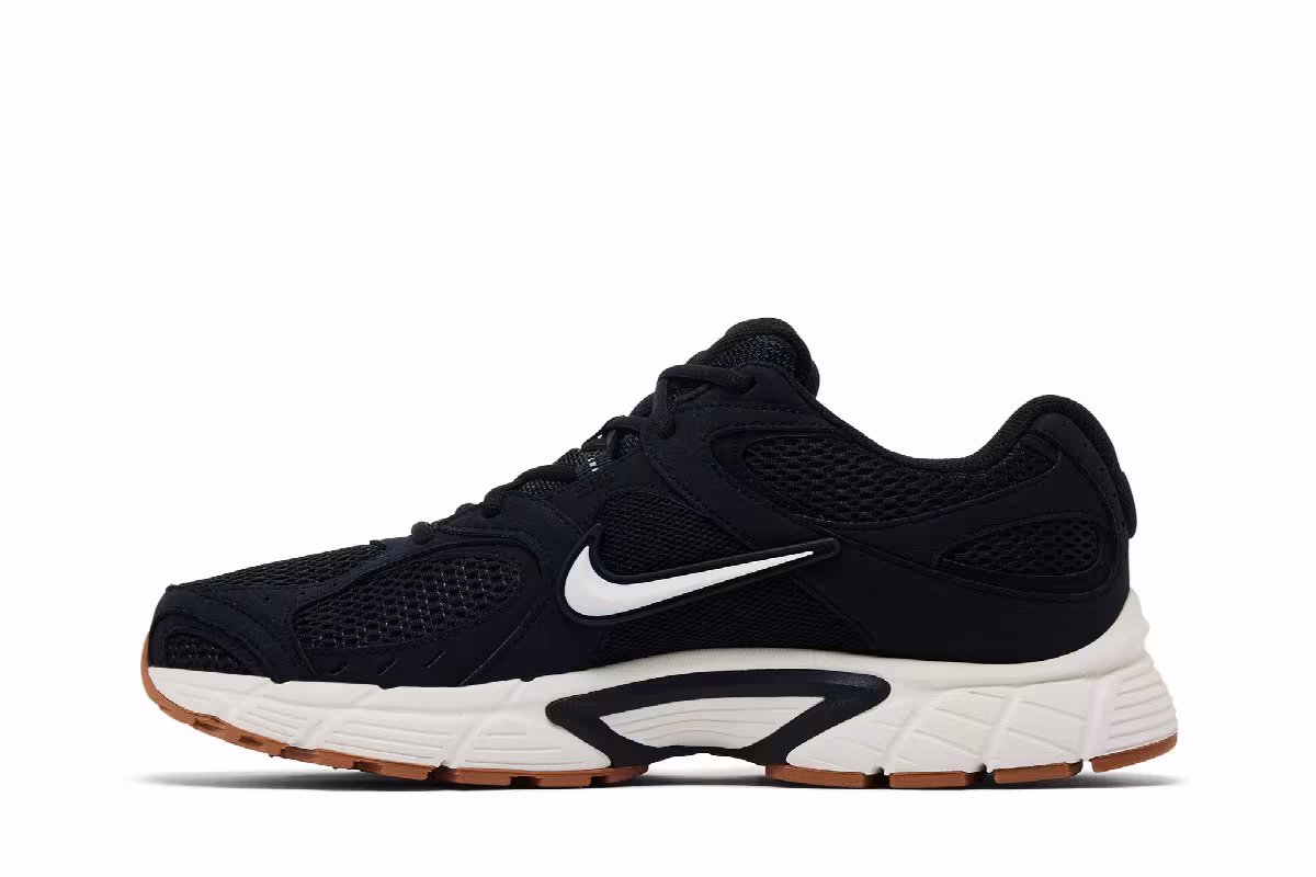 Nike V5 RNR Black White, view 4