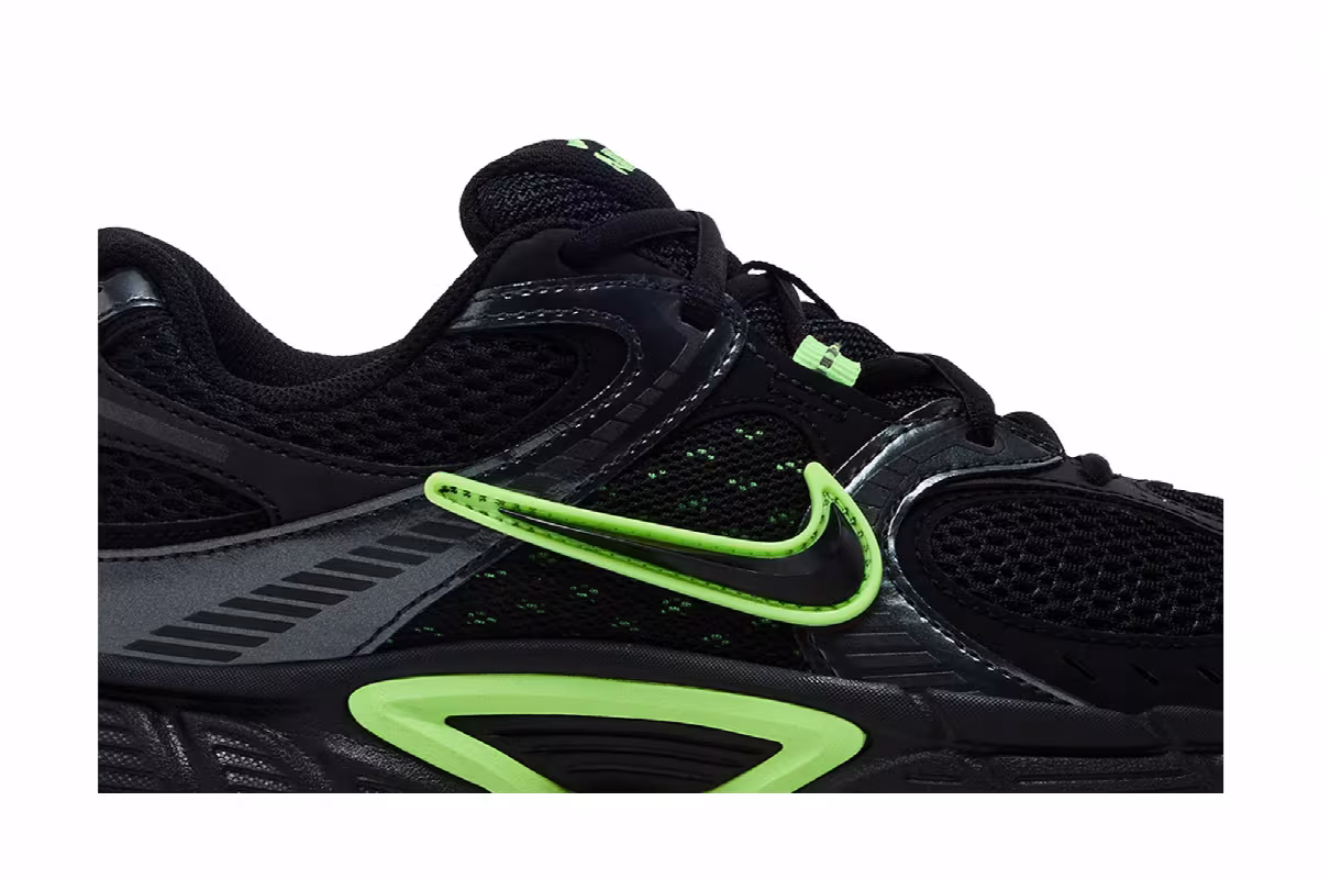 Nike V5 RNR Black Lime Blast, view 3