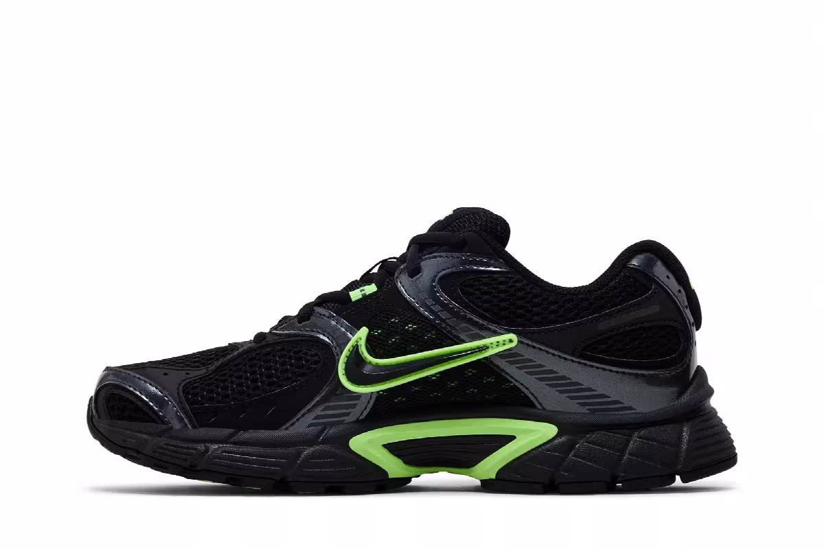 Nike V5 RNR Black Lime Blast, view 4