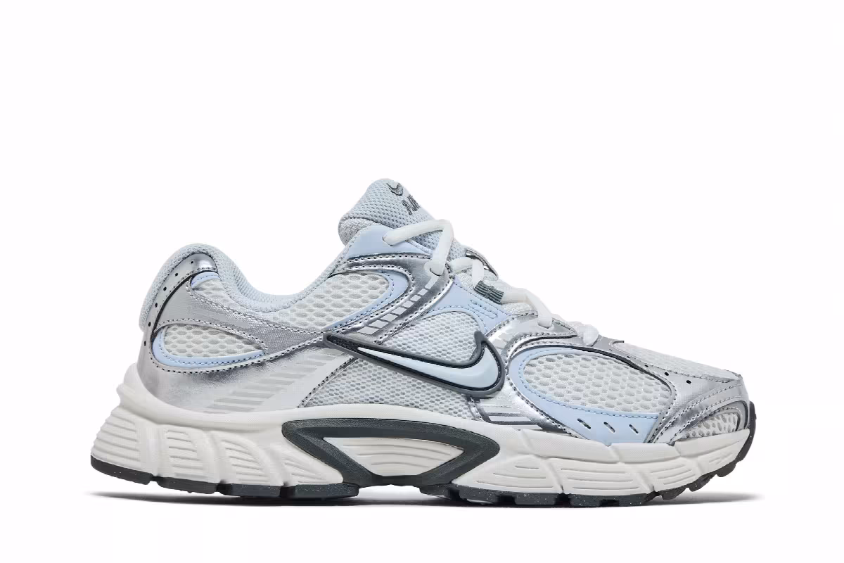 Nike Women's V5 RNR Summit White Blue Tint, view 2