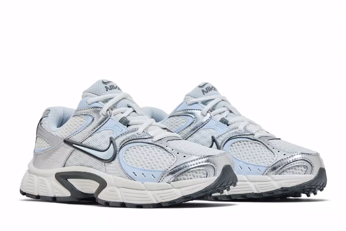 Nike Women's V5 RNR Summit White Blue Tint, view 9