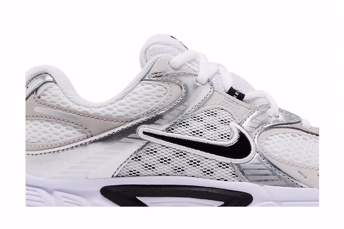 Nike V5 RNR GS White Vast Grey, view 3