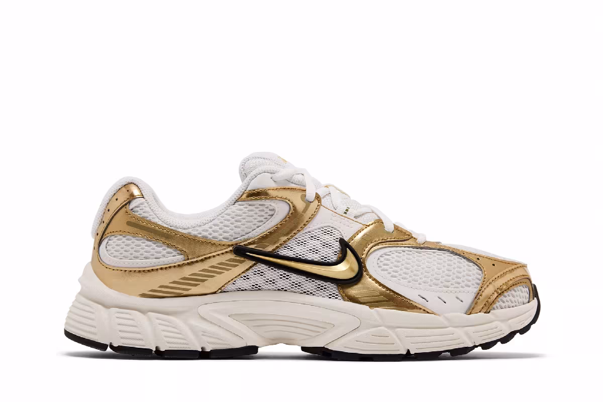 Nike V5 RNR Phantom/Phantom/Black/Metallic Gold, view 2