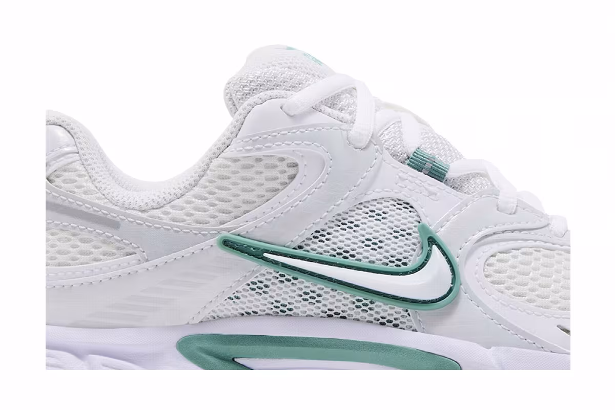 Nike Women's V5 RNR Summit White Cannon, view 3
