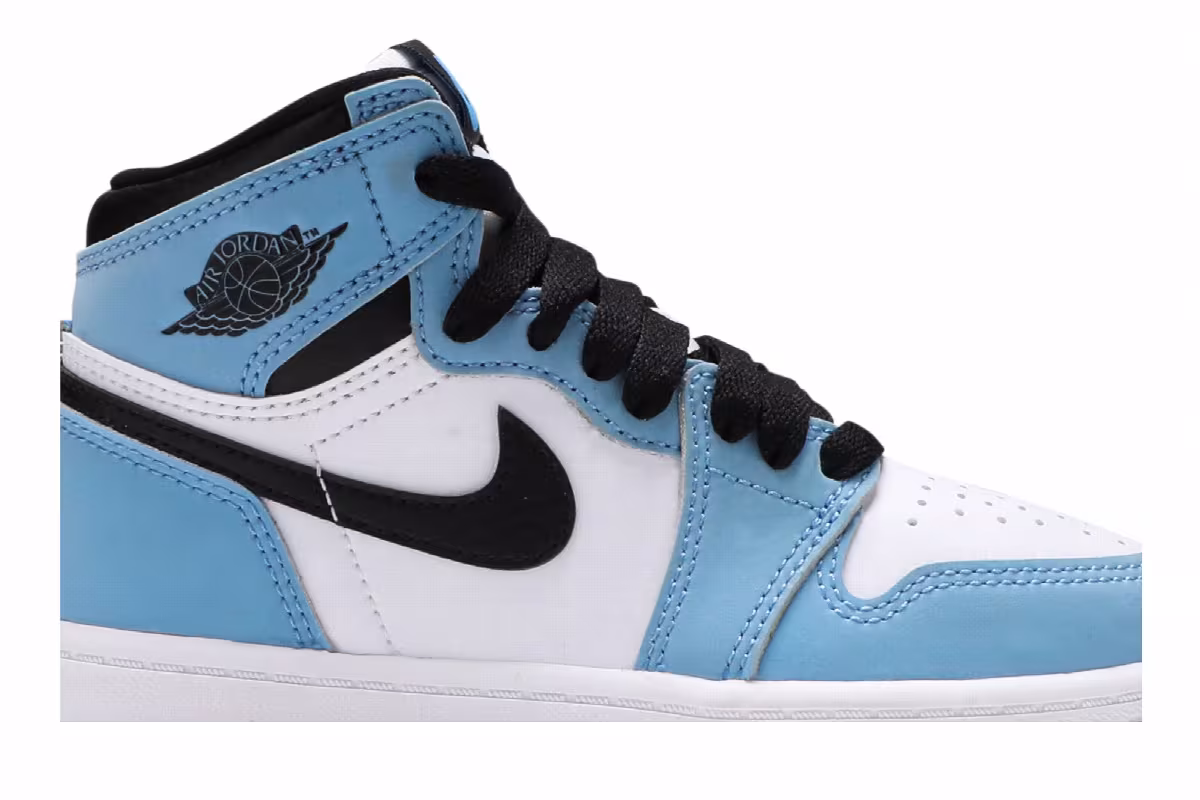 Air Jordan 1 High OG PS University Blue, view 3