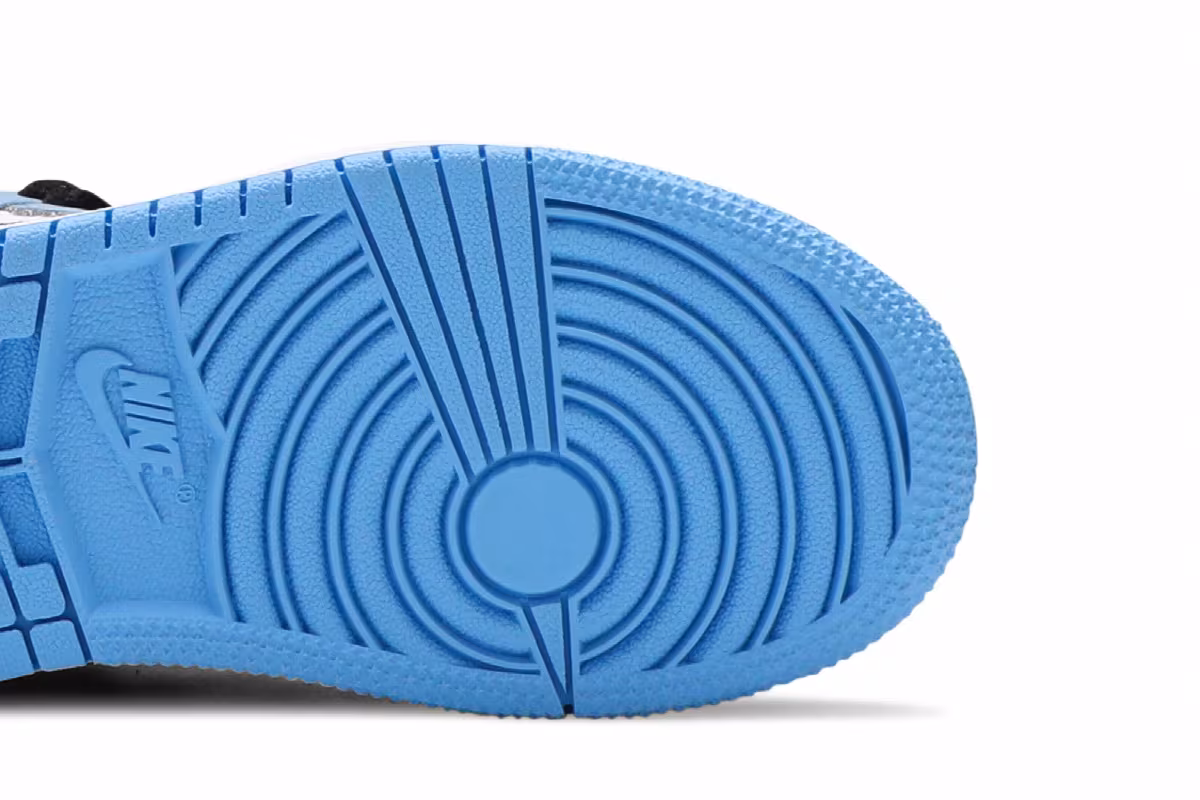 Air Jordan 1 High OG PS University Blue, view 6