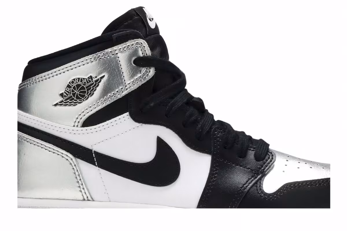 Air Jordan 1 High OG PS Silver Toe, view 3