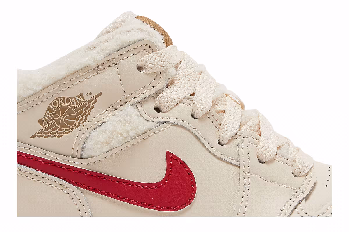 Air Jordan 1 Mid Utility PS Fleece, view 3