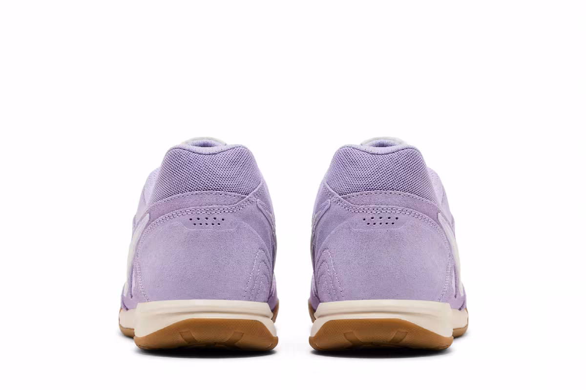 Nike Gato Hydrangeas, view 7