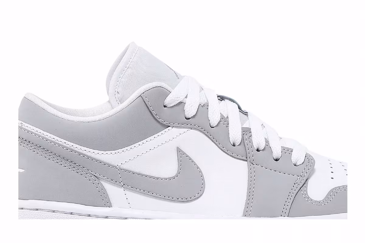 Women's Air Jordan 1 Low White Wolf Grey, view 3
