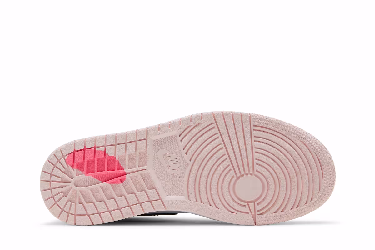 Women's Air Jordan 1 High OG SE Bubble Gum, view 5