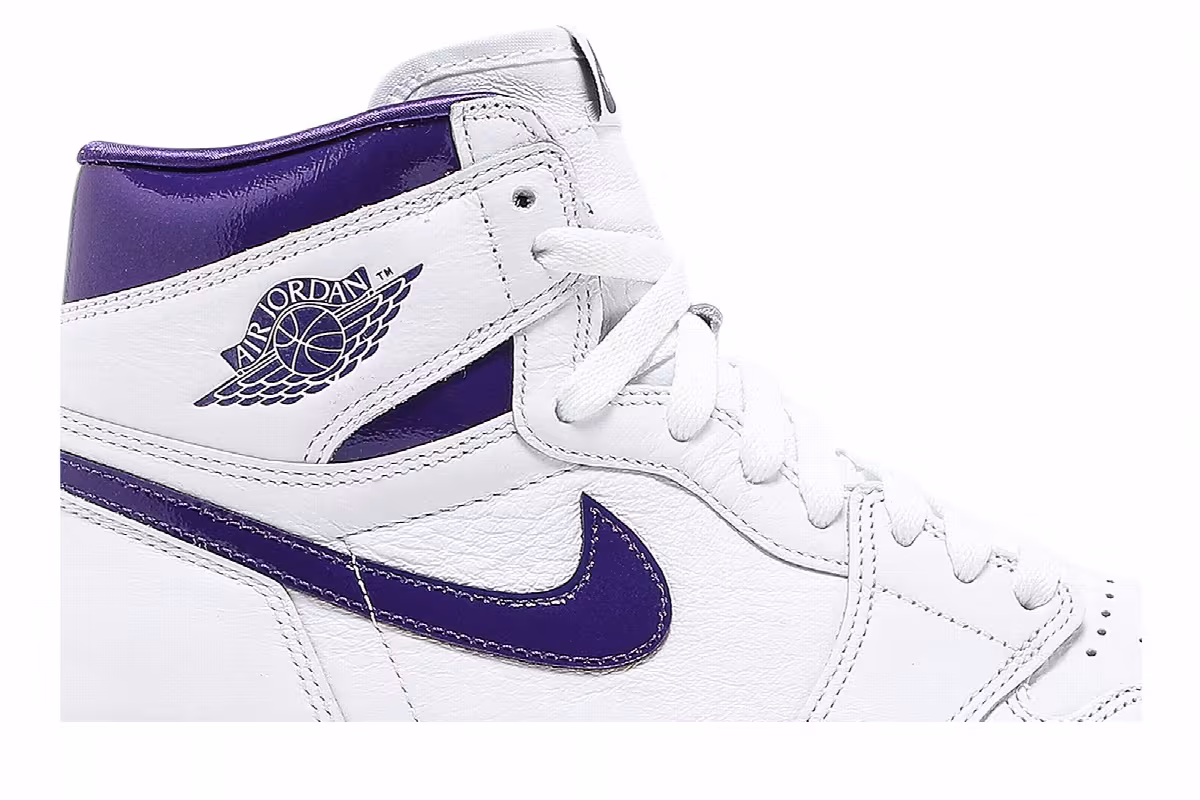 Women's Air Jordan 1 High OG Court Purple, view 3