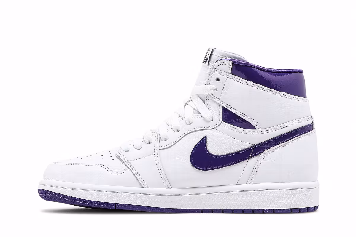 Women's Air Jordan 1 High OG Court Purple, view 4