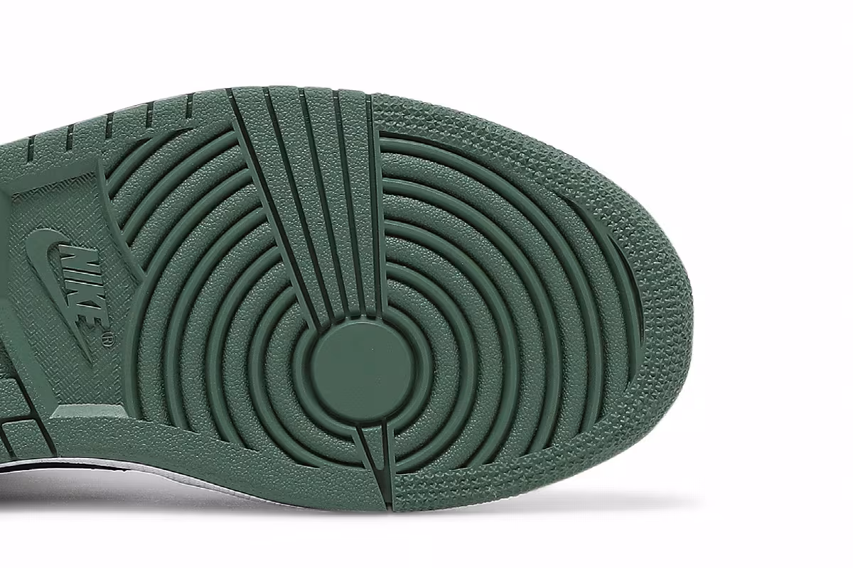 Women's Air Jordan 1 Mid SE Dutch Green, view 6