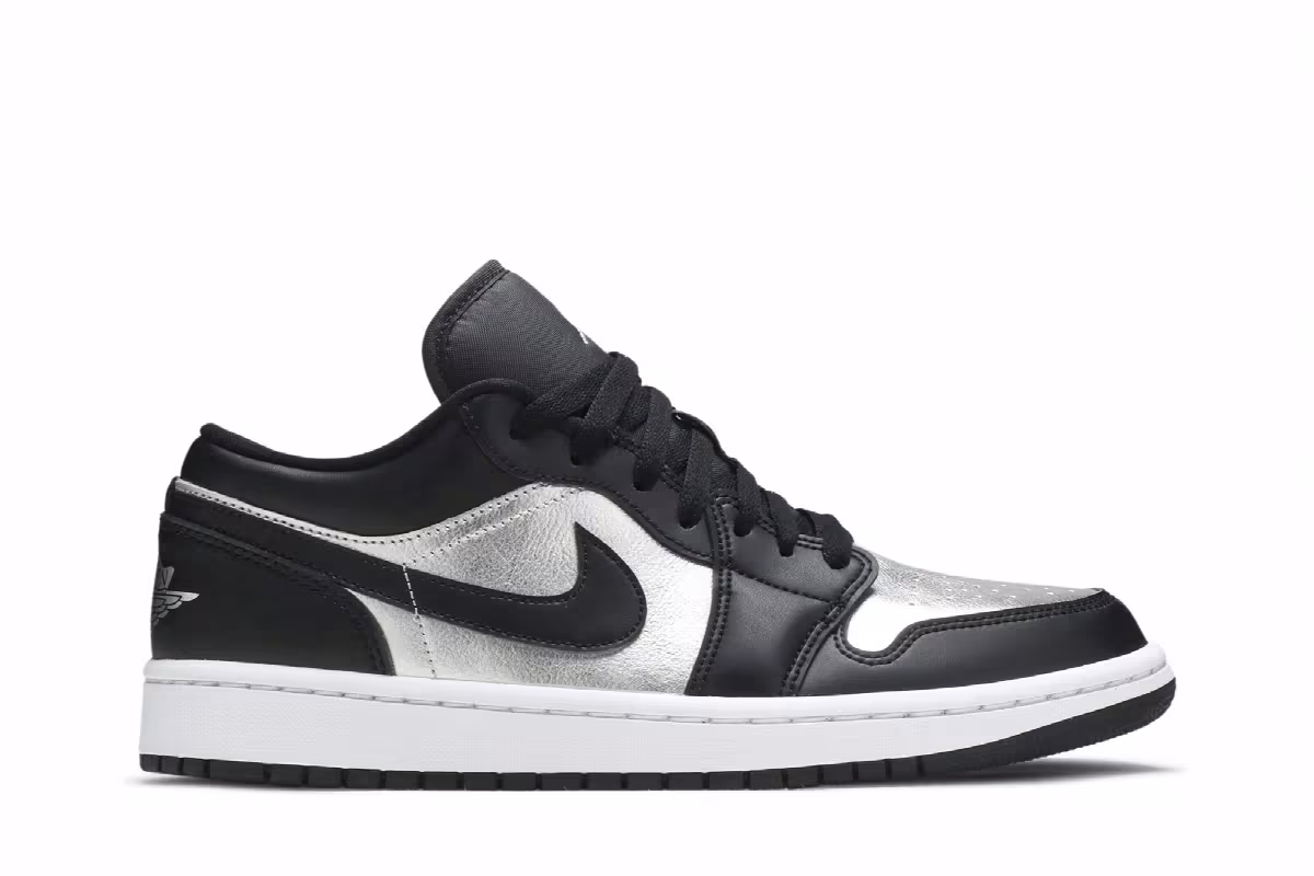 Women's Air Jordan 1 Low SE Silver Toe, view 2