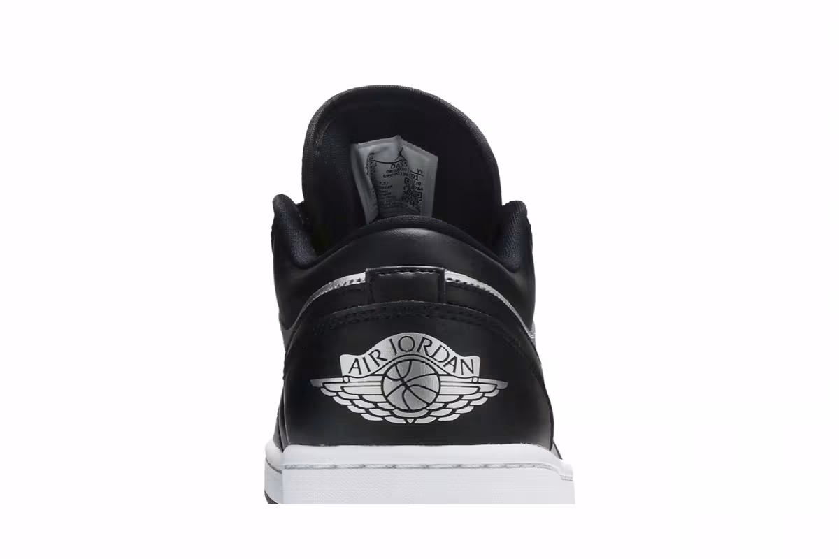 Women's Air Jordan 1 Low SE Silver Toe, view 8