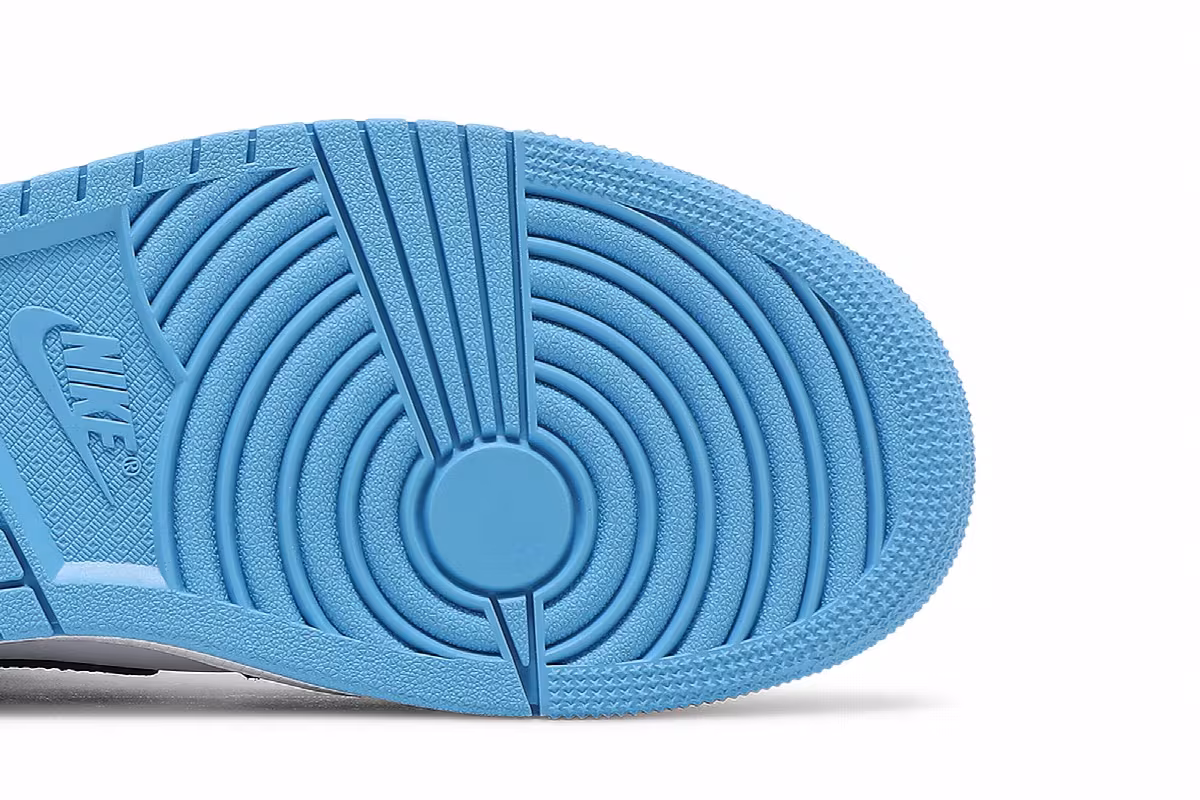 Women's Air Jordan 1 Mid University Blue, view 6