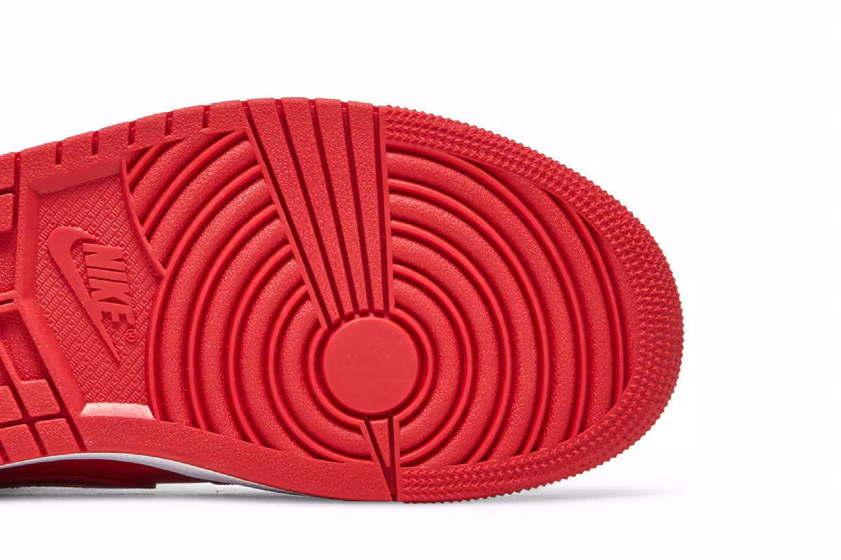 Women's Air Jordan 1 Mid SE University Red Pomegranate, view 6