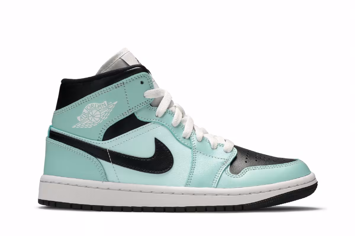 Women's Air Jordan 1 Mid Aqua Black, view 2