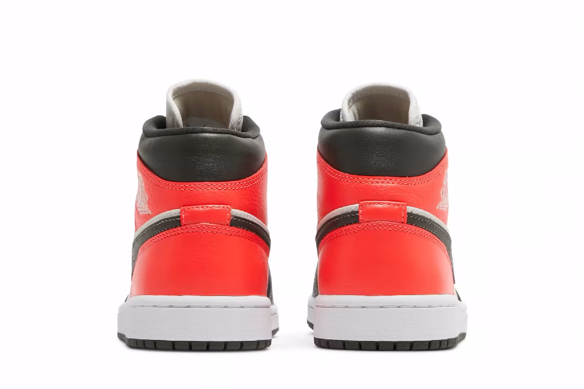 Women's Air Jordan 1 Mid SE Newsprint, view 7