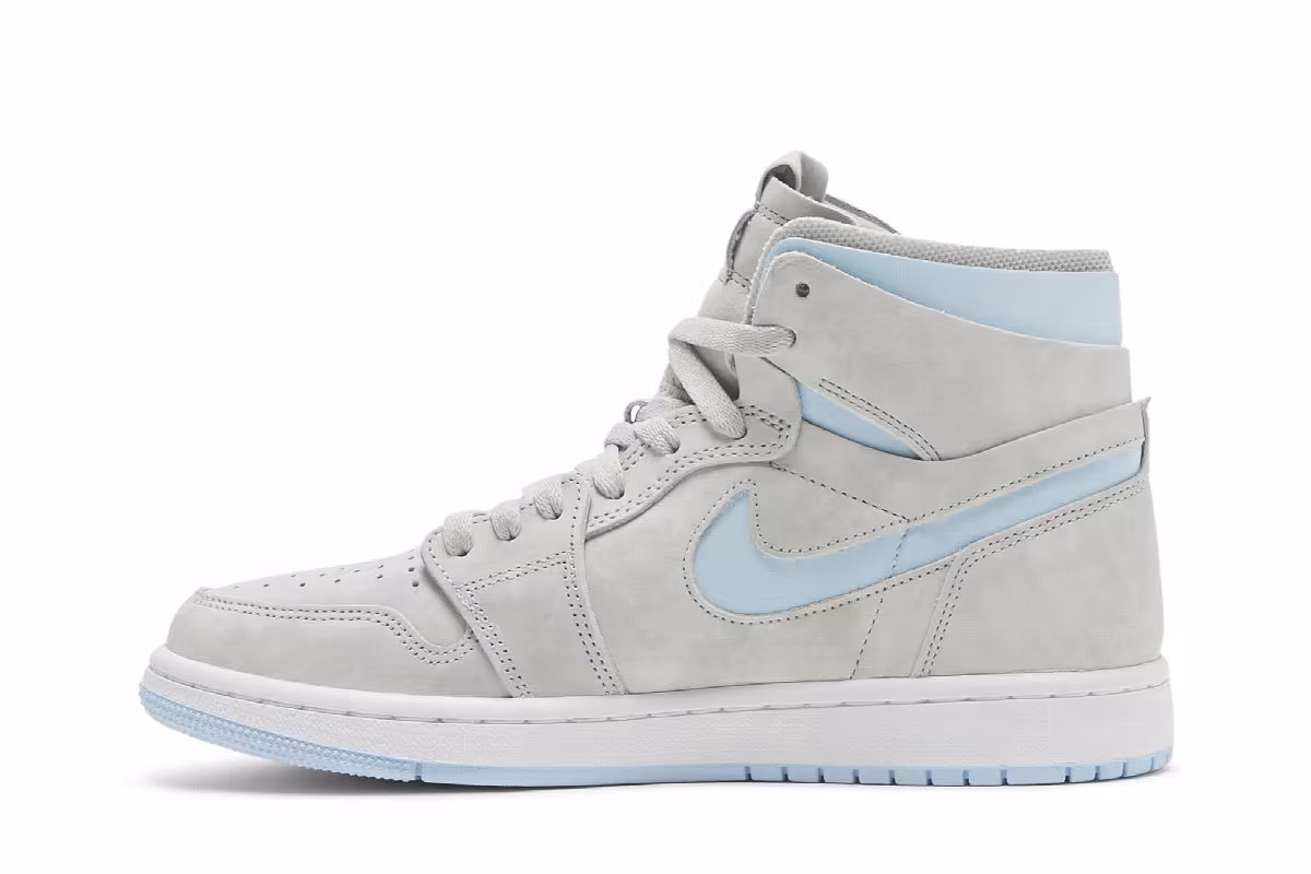 Women's Air Jordan 1 High Zoom Comfort Cool Grey Light Blue, view 4