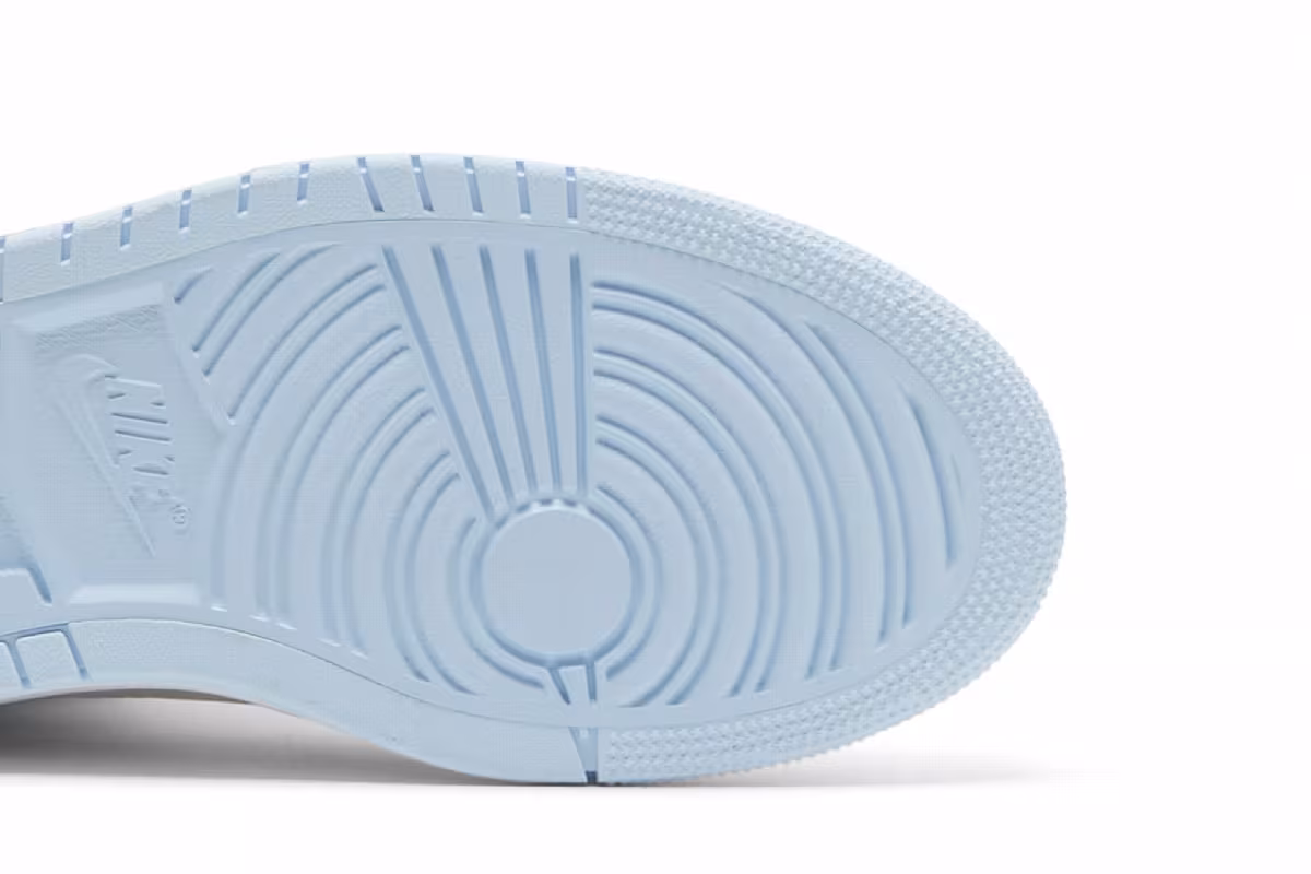 Women's Air Jordan 1 High Zoom Comfort Cool Grey Light Blue, view 6
