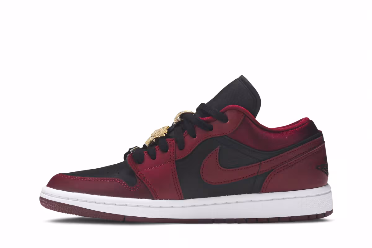 Women's Air Jordan 1 Low SE Dark Beetroot, view 4