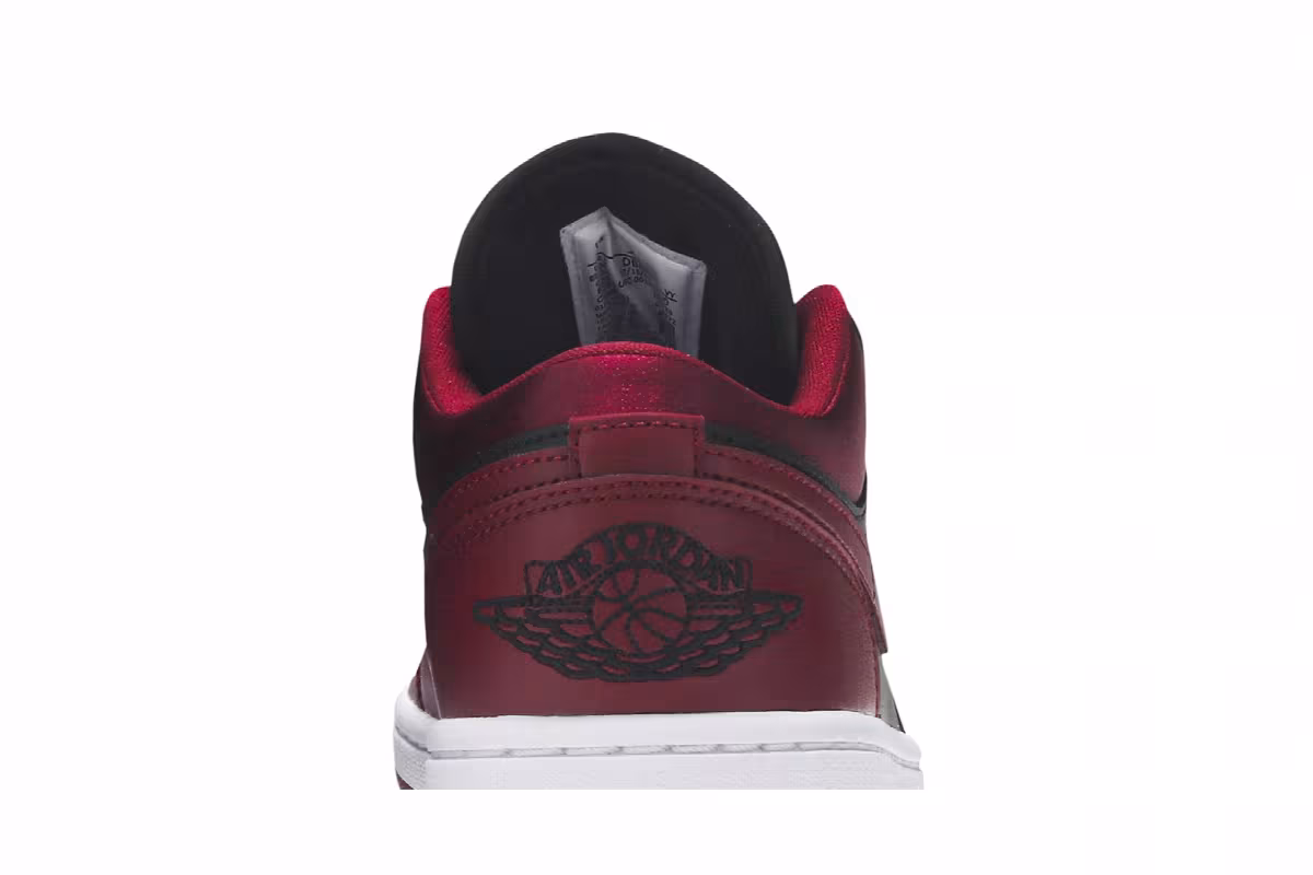 Women's Air Jordan 1 Low SE Dark Beetroot, view 8