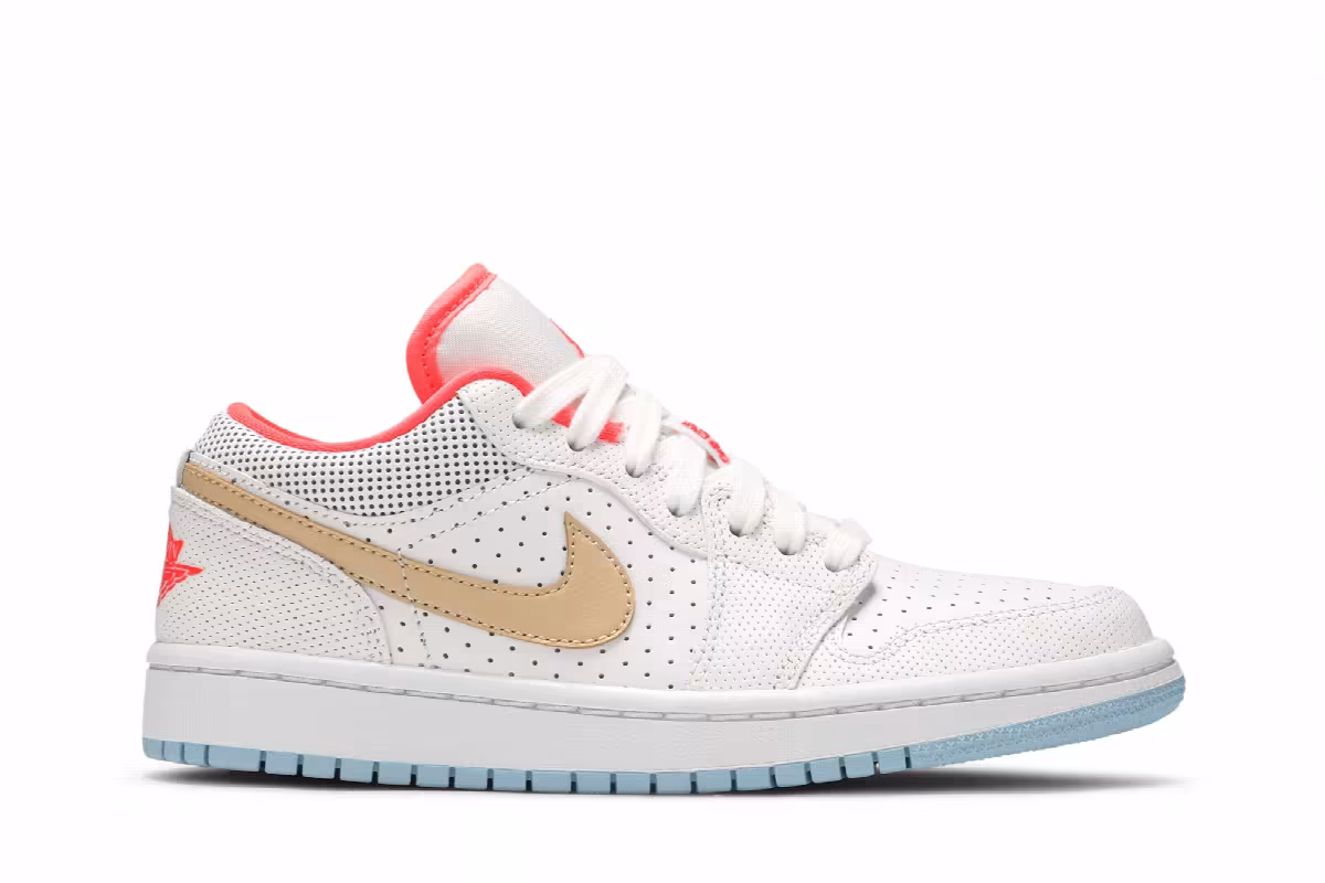 Women's Air Jordan 1 Low SE White Sesame, view 2