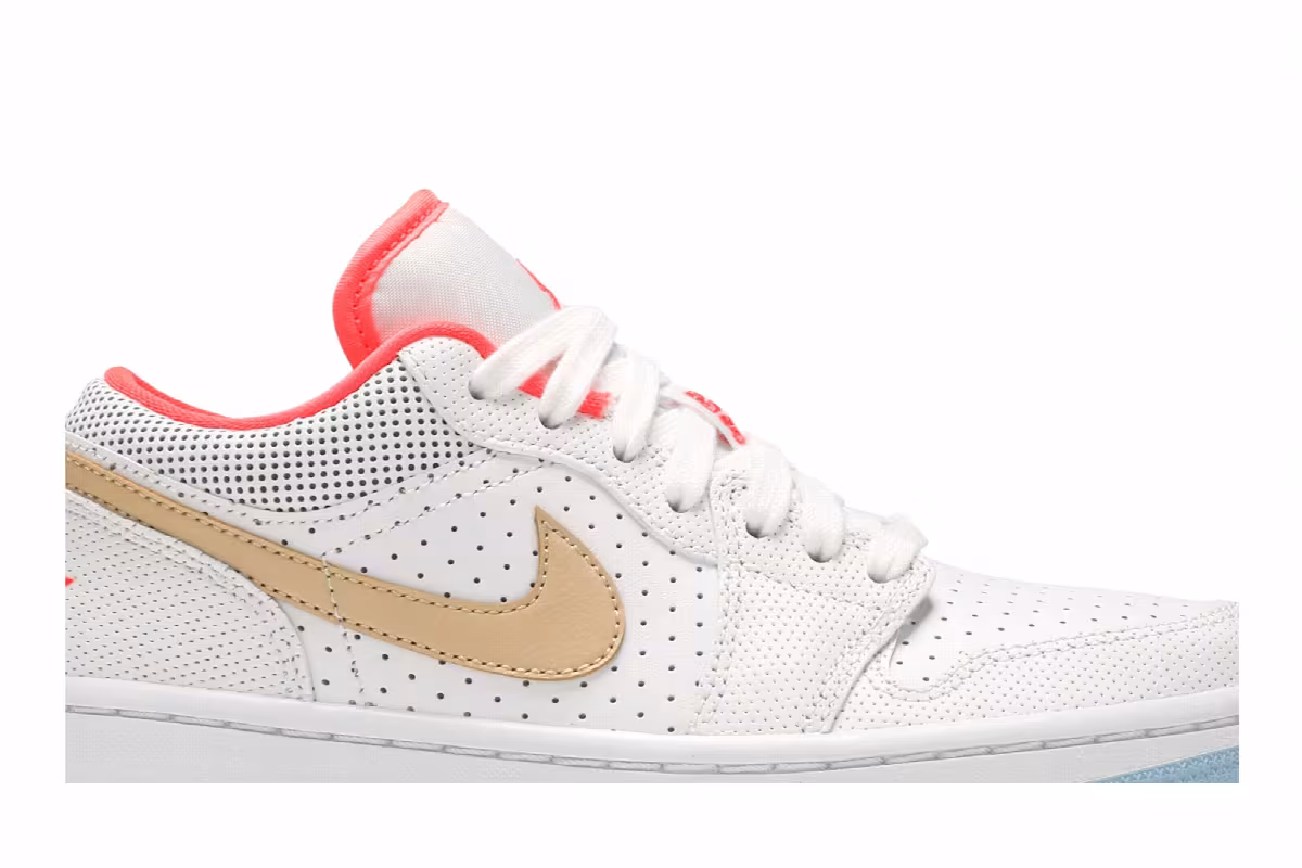 Women's Air Jordan 1 Low SE White Sesame, view 3