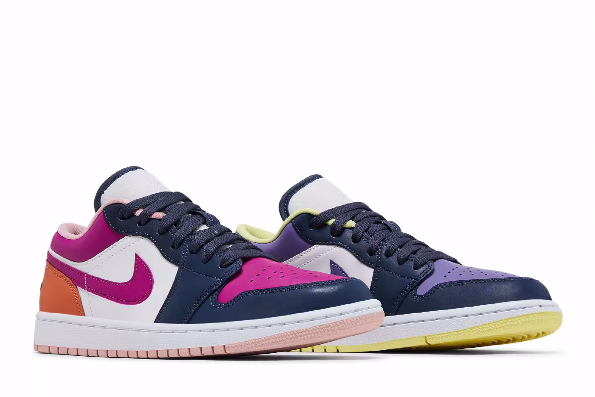 Women's Air Jordan 1 Low SE Mismatched - Purple Magenta, view 9